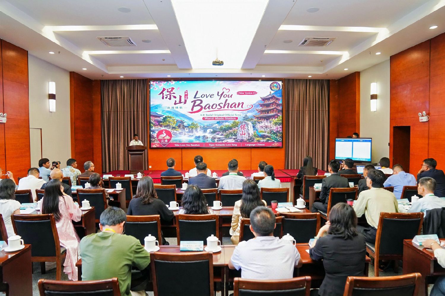 “ကမ္ဘာ့အမြင်ဖြင့် စုစည်းပုံဖော်ခြင်း - ပေါက်ရှန်းနှင့် သာယာလှပသော ဆုံစည်းမှု” ၂၀၂၆ ပြည်ပမီဒီယာသတင်းထ(图12)